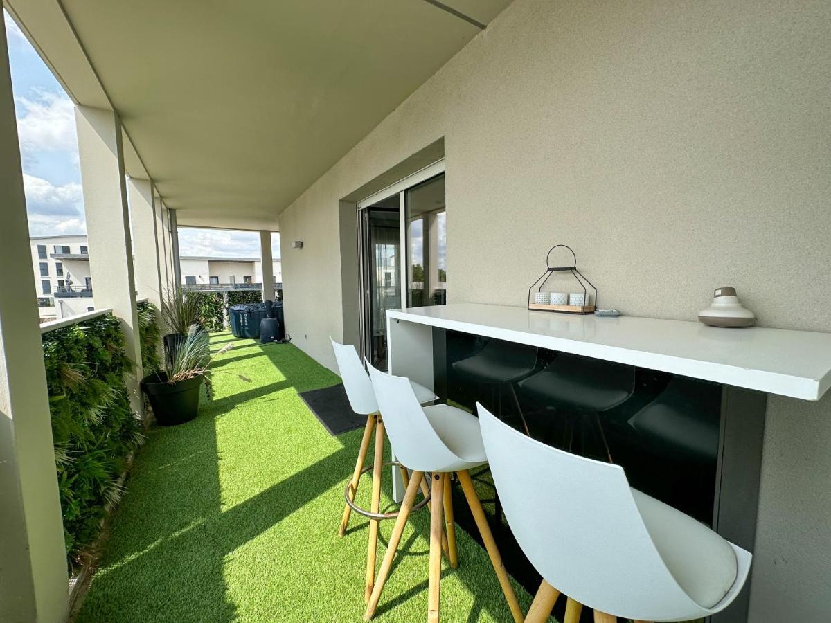 Апартаменты Loggia Dream Jacuzzi Монтеврен Экстерьер фото